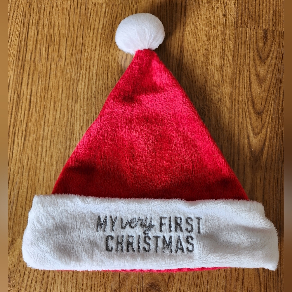 $1 GS🏠 Carter's Santa Hat